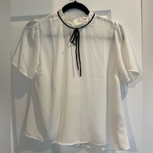 Forever 21. White short sleeve blouse size small.
